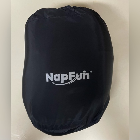 Napfun Neck Pillow for traveling - Picture 2 of 4